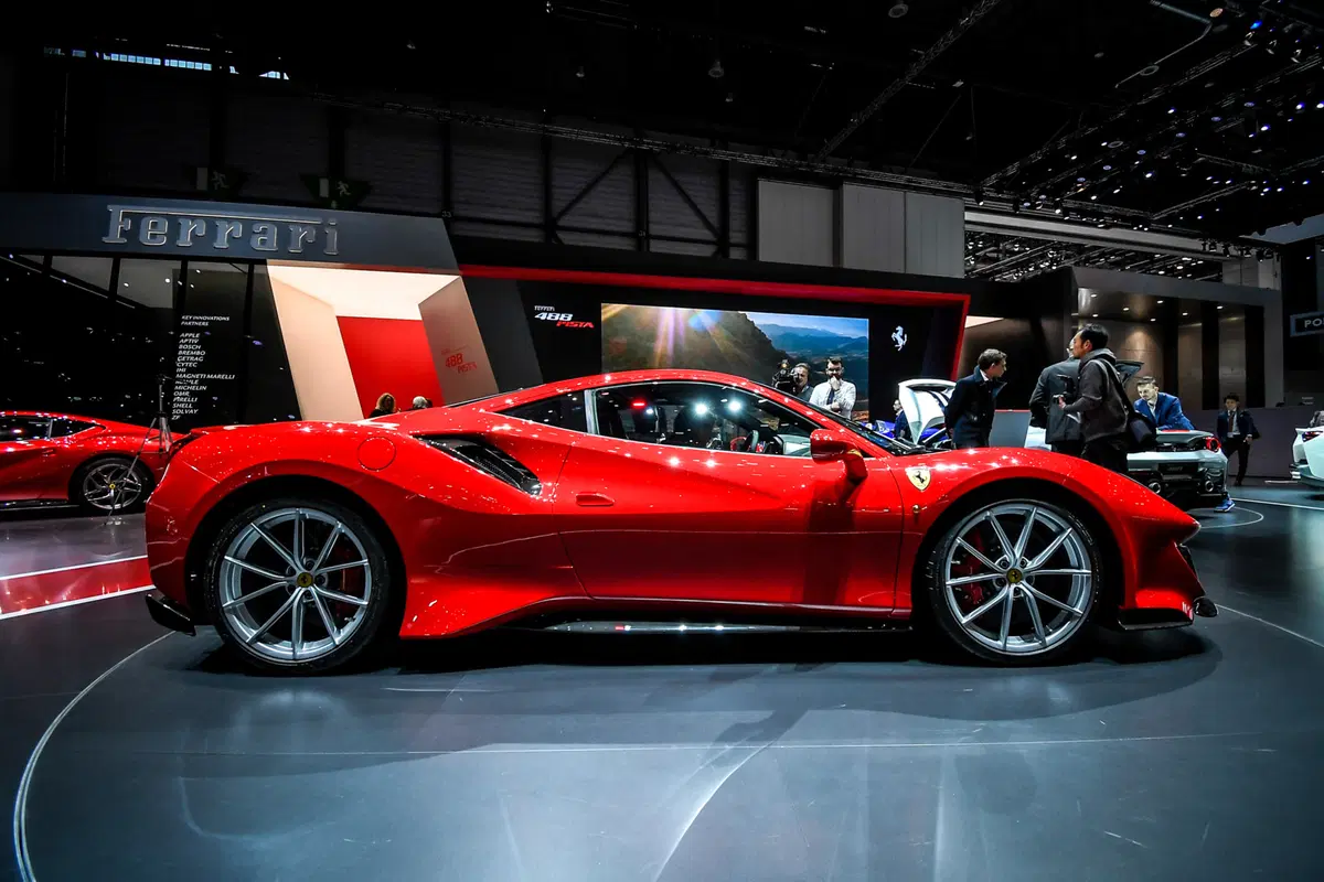 Ferrari al Salone di Ginevra 2018 [video] (6)