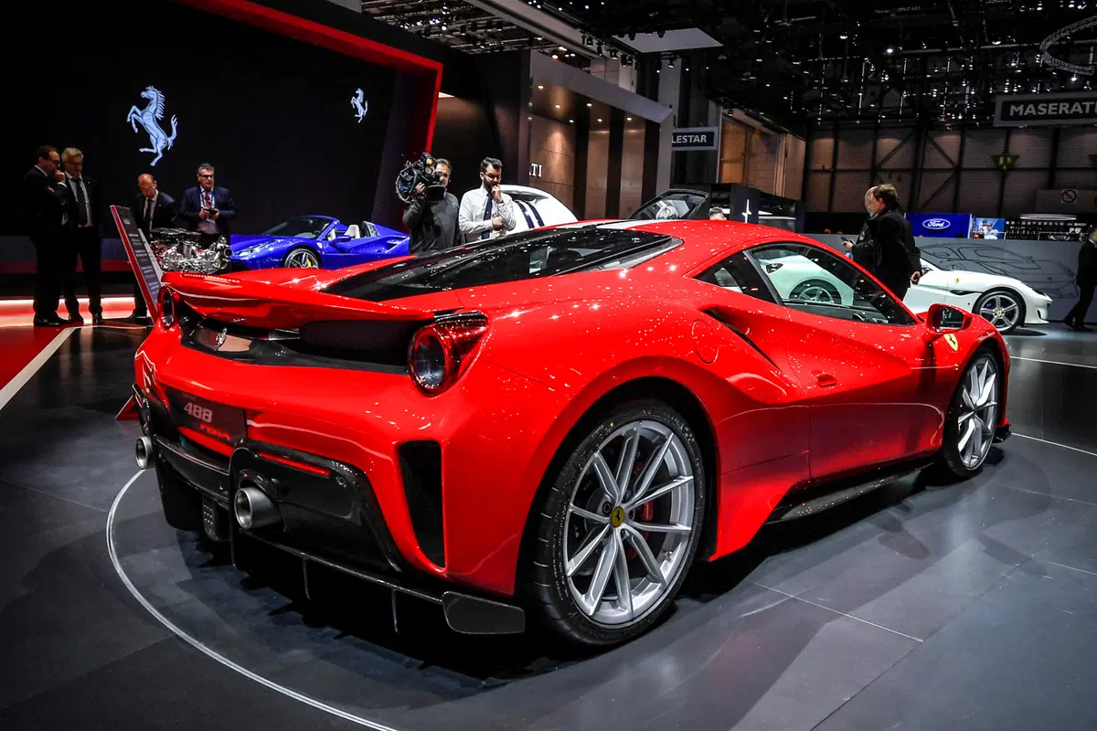 Ferrari al Salone di Ginevra 2018 [video] (7)