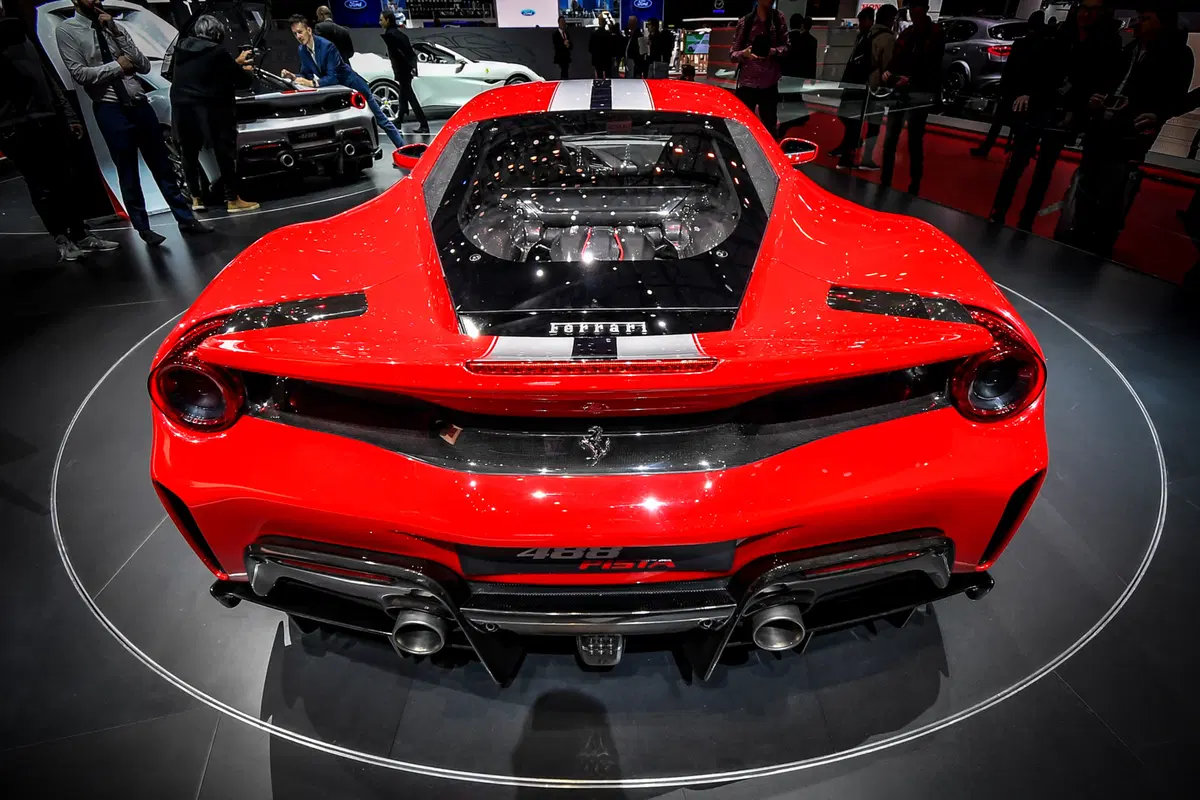 Ferrari al Salone di Ginevra 2018 [video] (8)