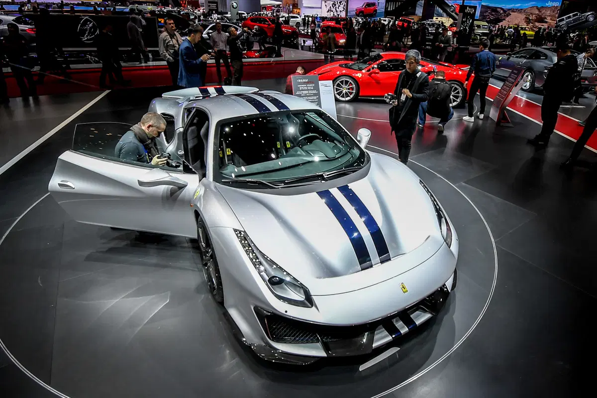 Ferrari al Salone di Ginevra 2018 [video] (26)