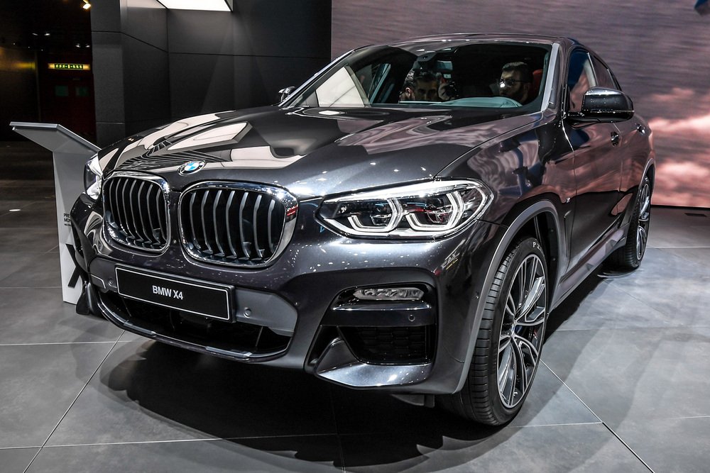 La nuova BMW X4 al Salone di Ginevra 2018