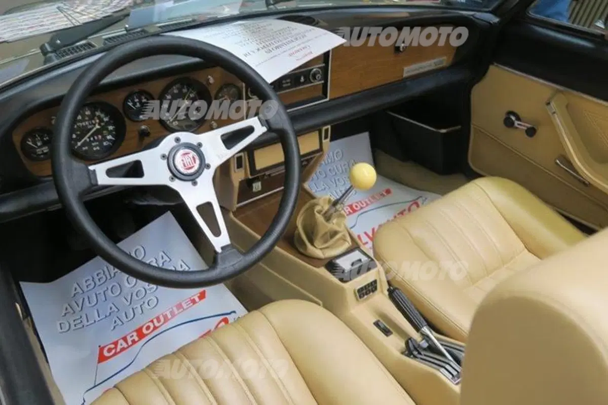 Modena Motor Gallery, le auto più belle della mostra mercato (5)
