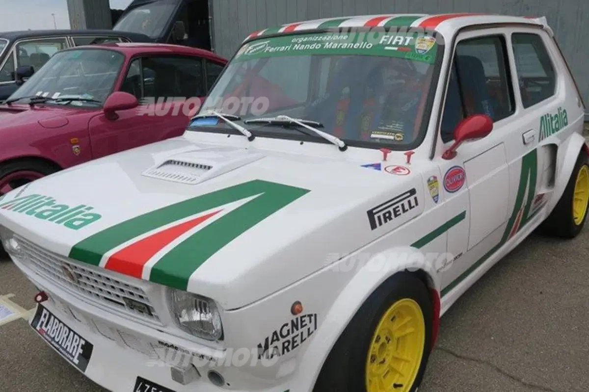 Modena Motor Gallery, le auto più belle della mostra mercato (26)