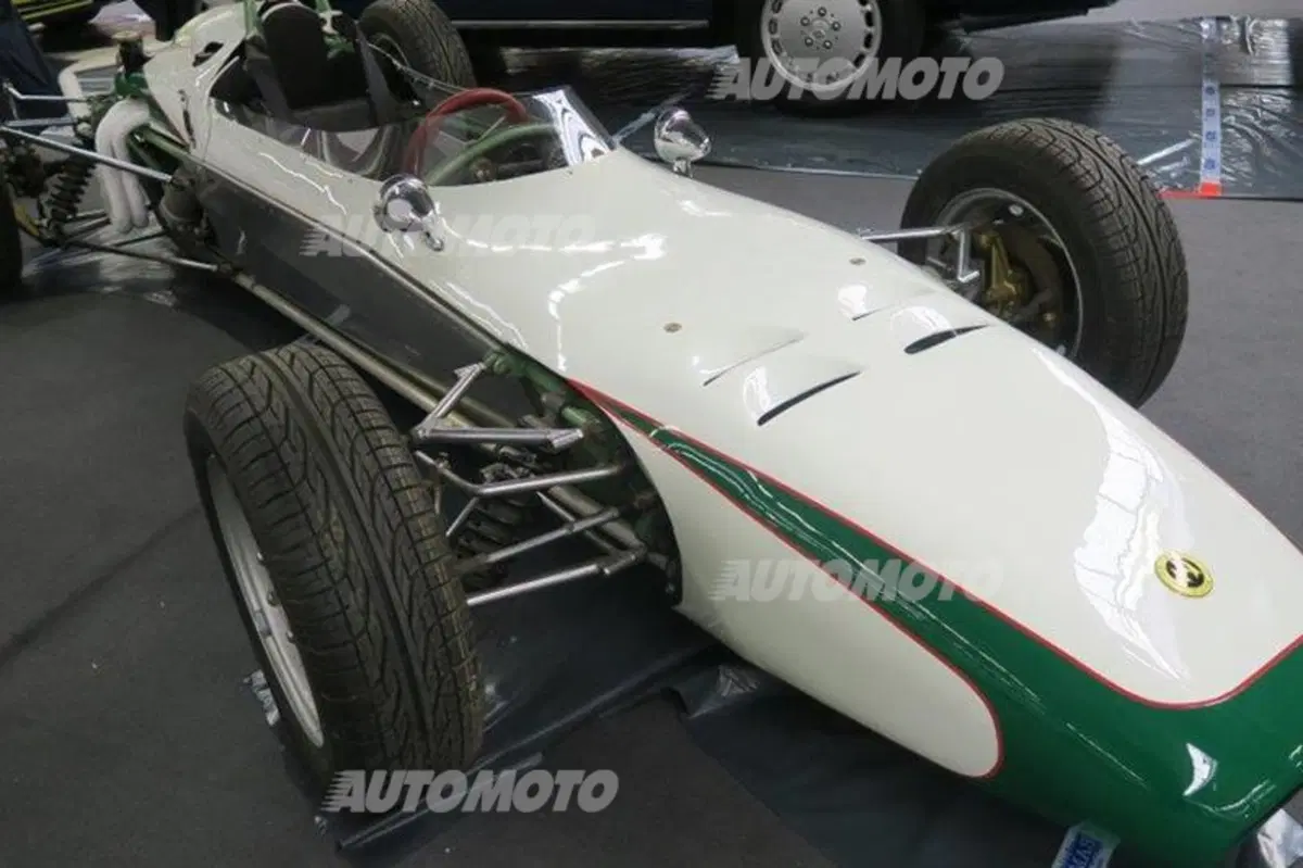 Modena Motor Gallery, le auto più belle della mostra mercato (30)