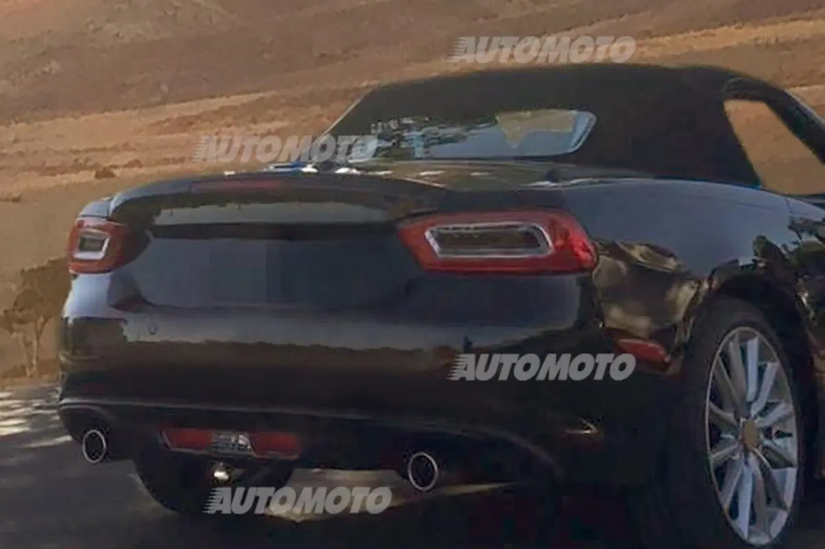Fiat 124 Spider: le foto in anteprima (3)