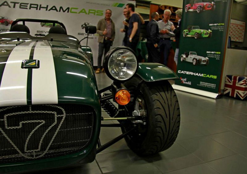 Caterham Italy apre a Milano