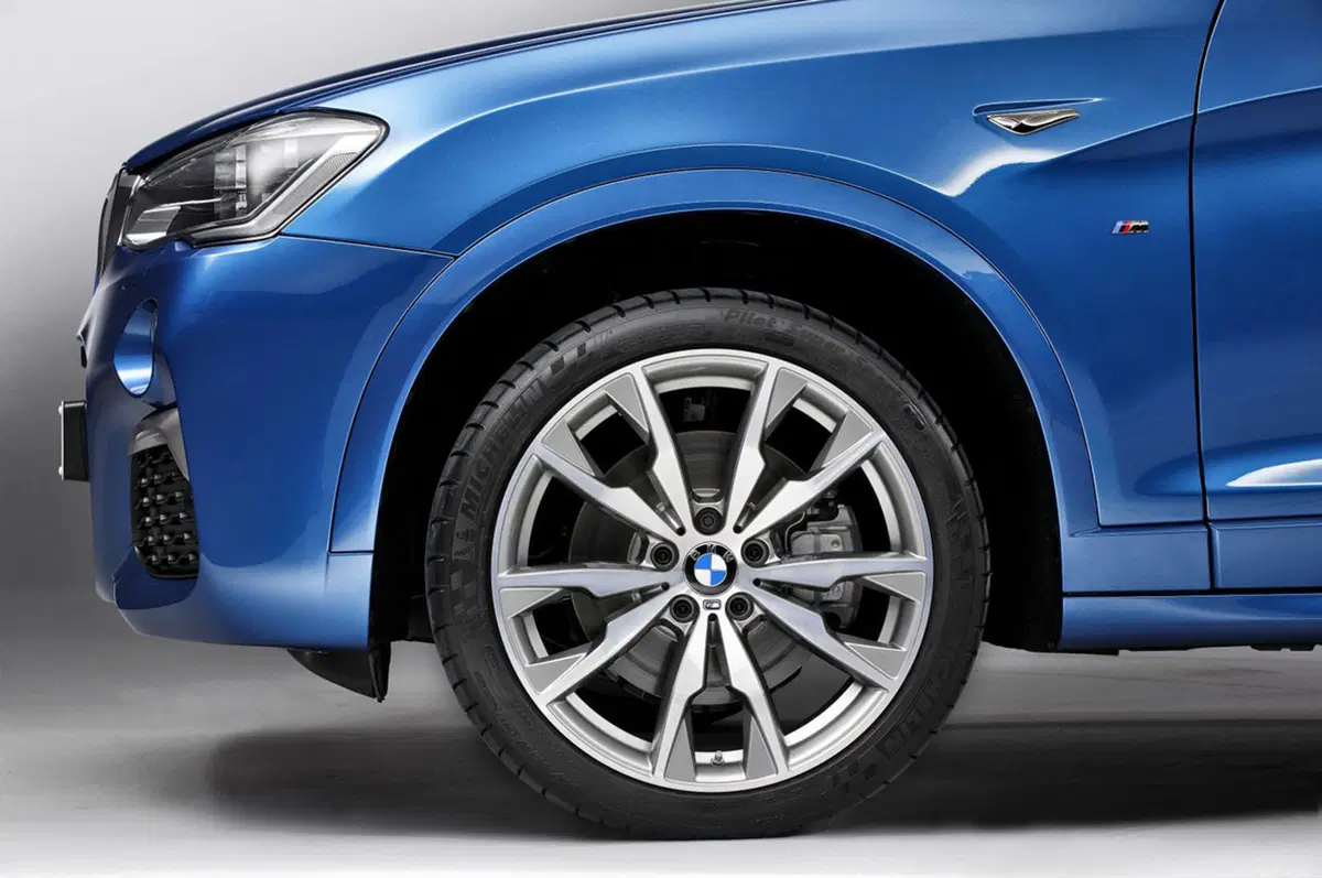 BMW X4 M40i: il SUV bavarese viene estremizzato (9)
