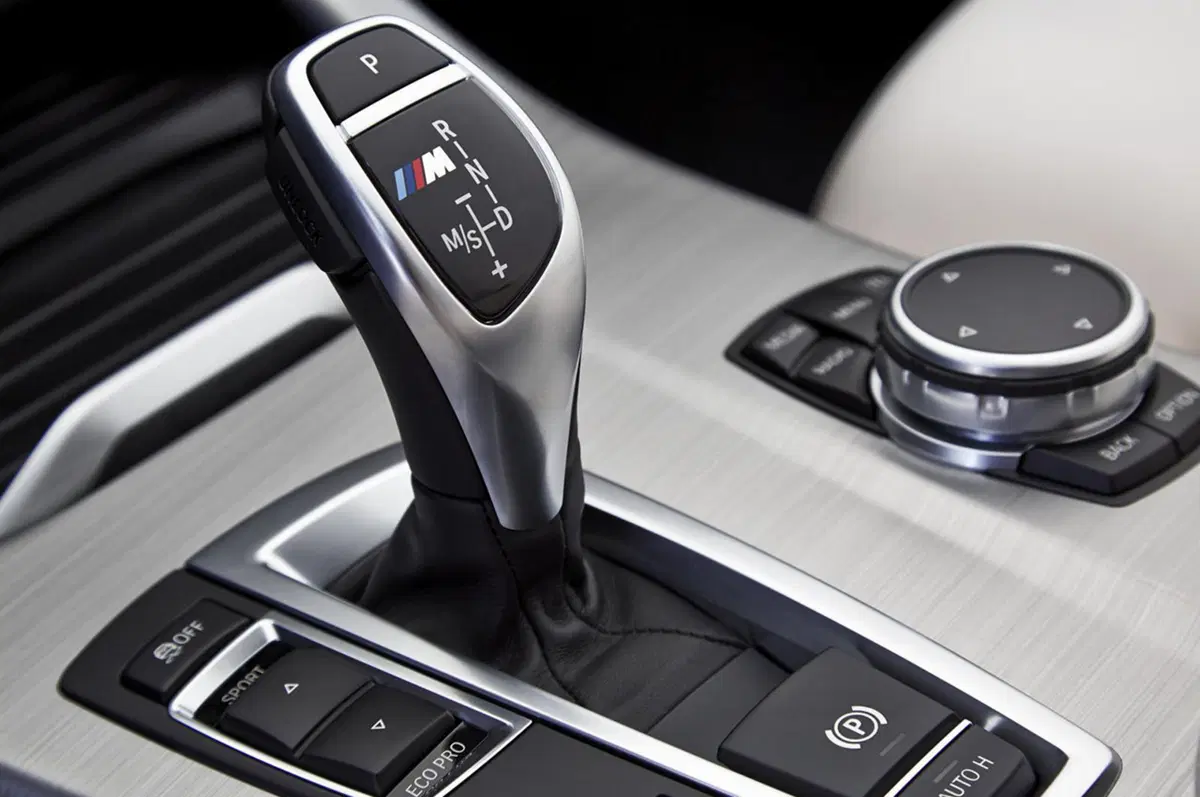 BMW X4 M40i: il SUV bavarese viene estremizzato (11)