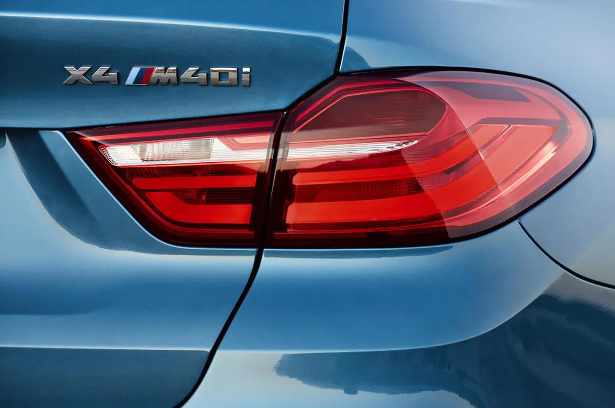 BMW X4 M40i: il SUV bavarese viene estremizzato (17)