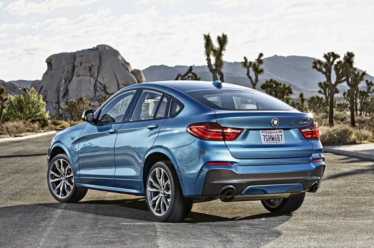 BMW X4 M40i: il SUV bavarese viene estremizzato (32)