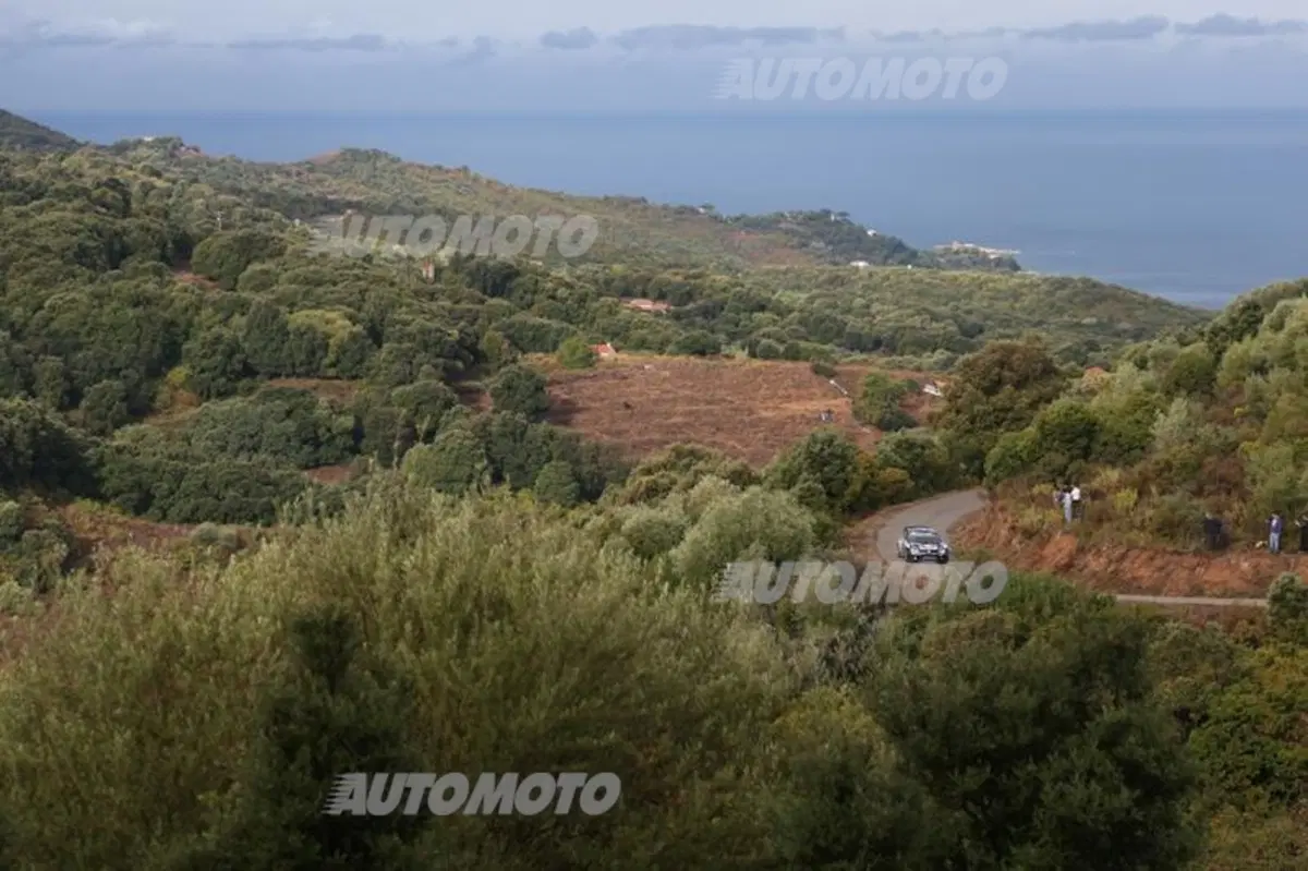 WRC Corsica. Spunta Evans (Ford) alla fine del primo giorno (14)