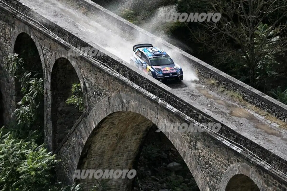 WRC Corsica. Spunta Evans (Ford) alla fine del primo giorno (19)