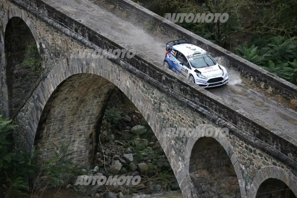 WRC Corsica. Spunta Evans (Ford) alla fine del primo giorno (21)