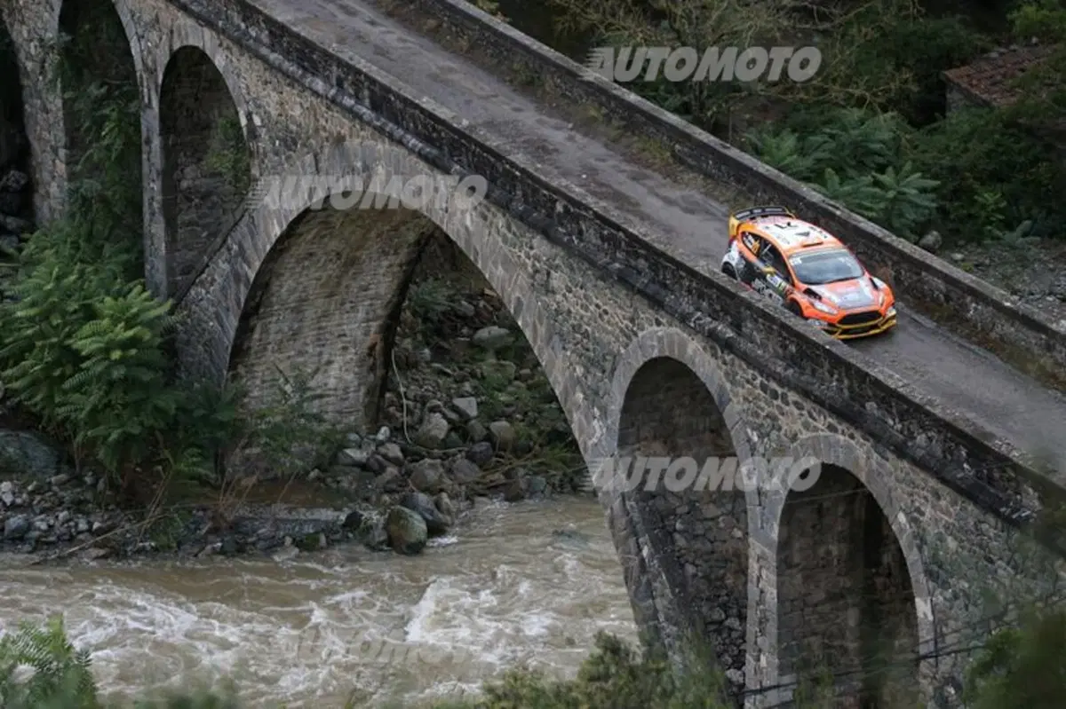 WRC Corsica. Spunta Evans (Ford) alla fine del primo giorno (22)