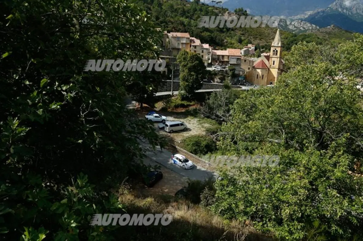 WRC Corsica. Day 2, avanti Latvala (VW Polo R) (19)