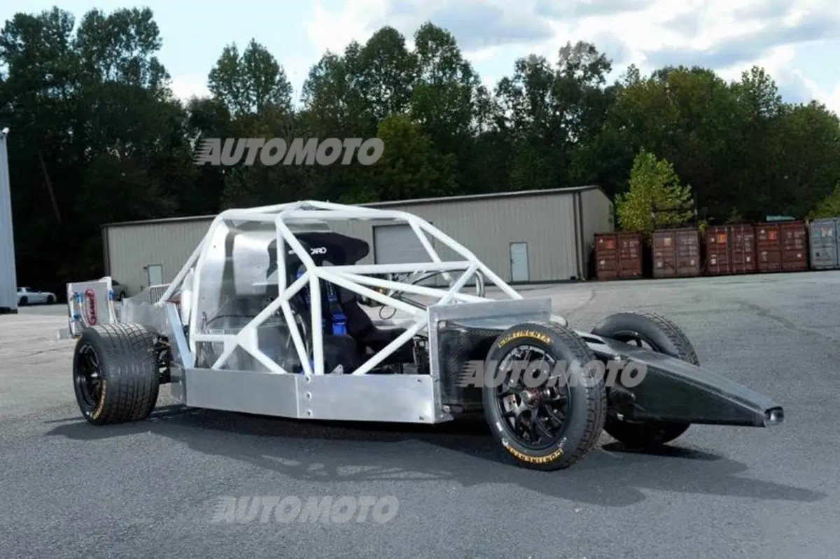 DeltaWing GT, l'“auto freccia” diventa stradale (4)