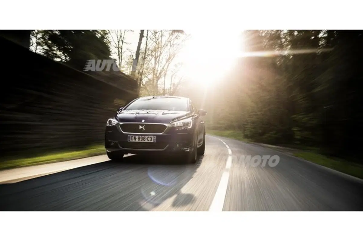 DS 5 è Auto Europa U.I.G.A. 2016 (14)