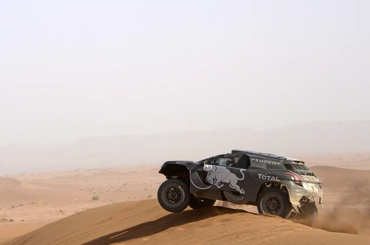 Mondiale Rally Raid Marocco, Day 3: Gonçalves (Honda) e Bis di Sainz (Peugeot) (2)
