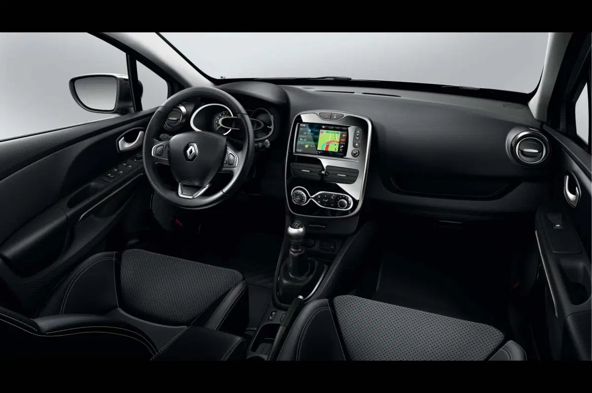 Renault Clio Duel: le due anime della Regié (8)