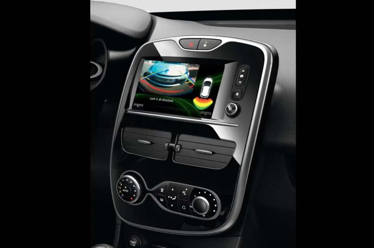 Renault Clio Duel: le due anime della Regié (9)
