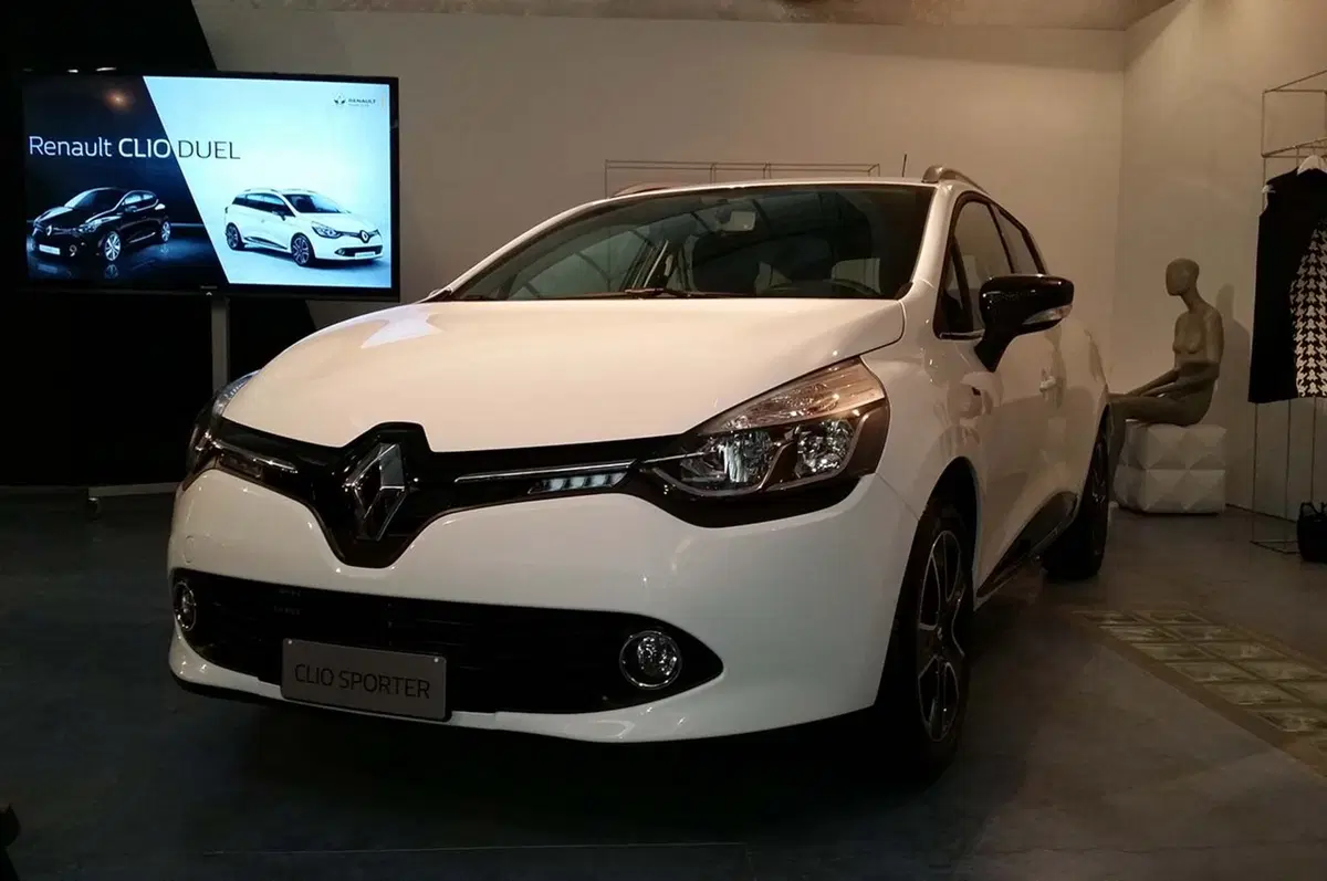 Renault Clio Duel: le due anime della Regié (12)