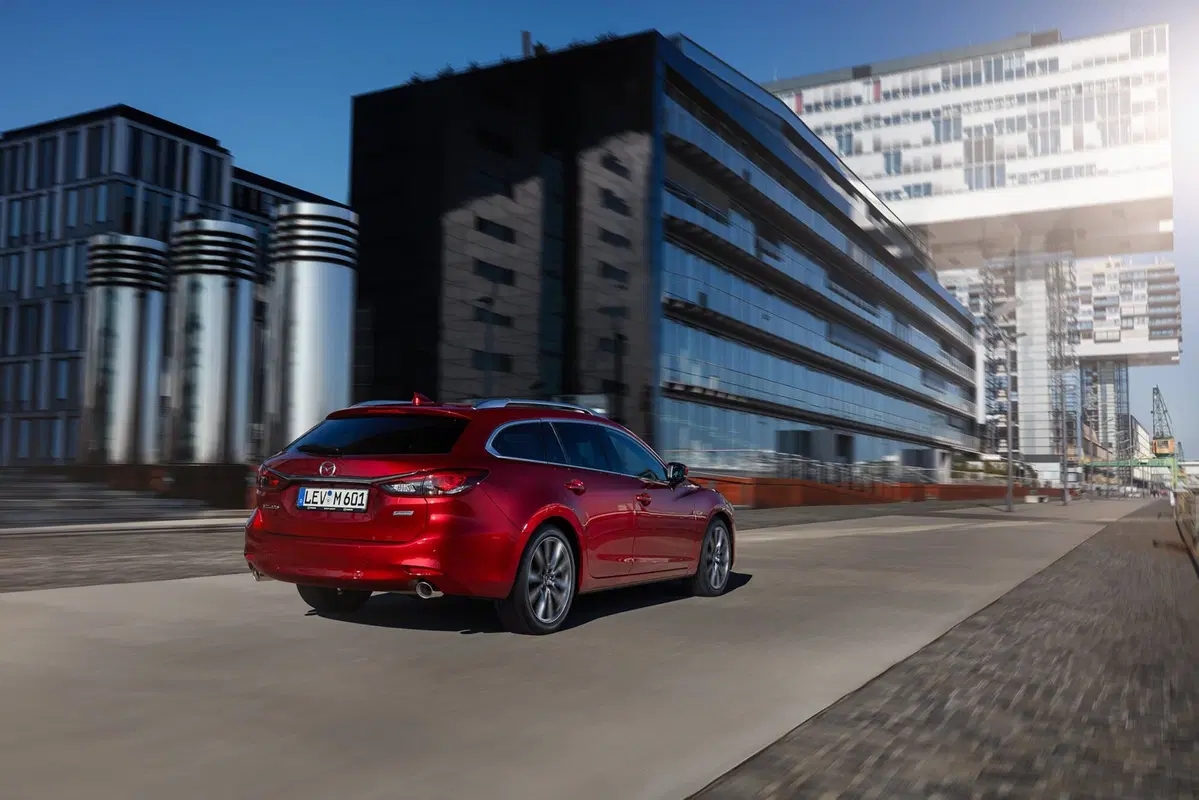 Mazda6 Wagon restyling al Salone di Ginevra 2018 (8)