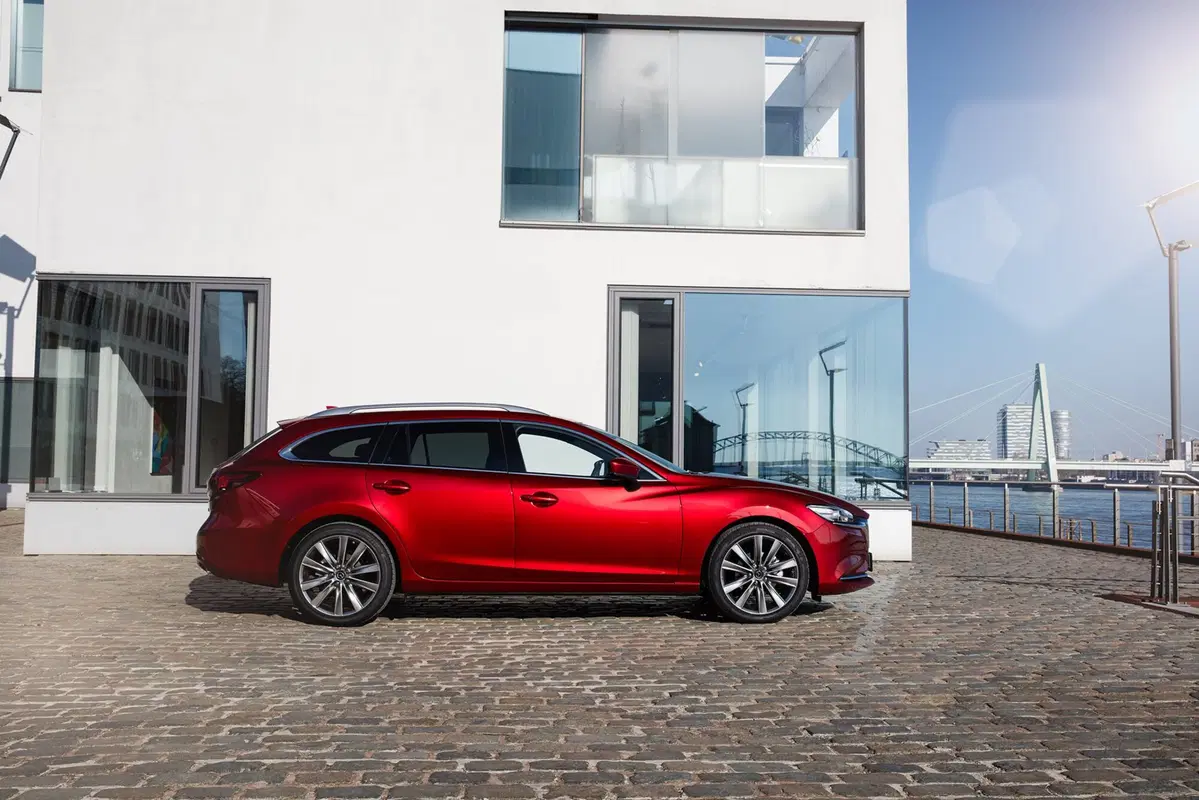 Mazda6 Wagon restyling al Salone di Ginevra 2018 (19)