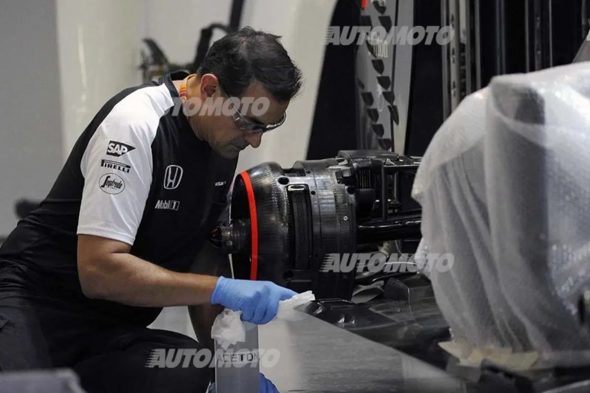 F1, Gp Russia 2015: la Mercedes tenta l’affondo al titolo Costruttori (16)