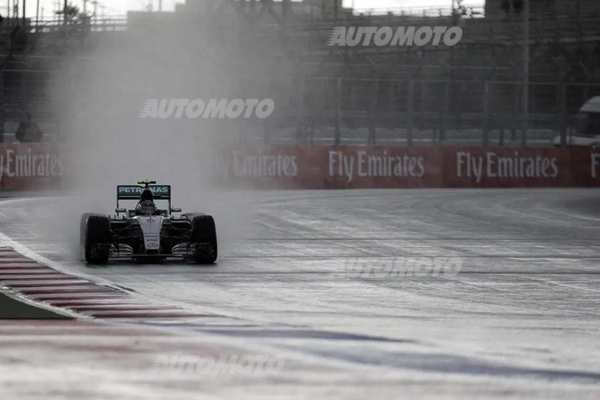 F1, Gp Russia 2015: la Mercedes tenta l’affondo al titolo Costruttori (32)
