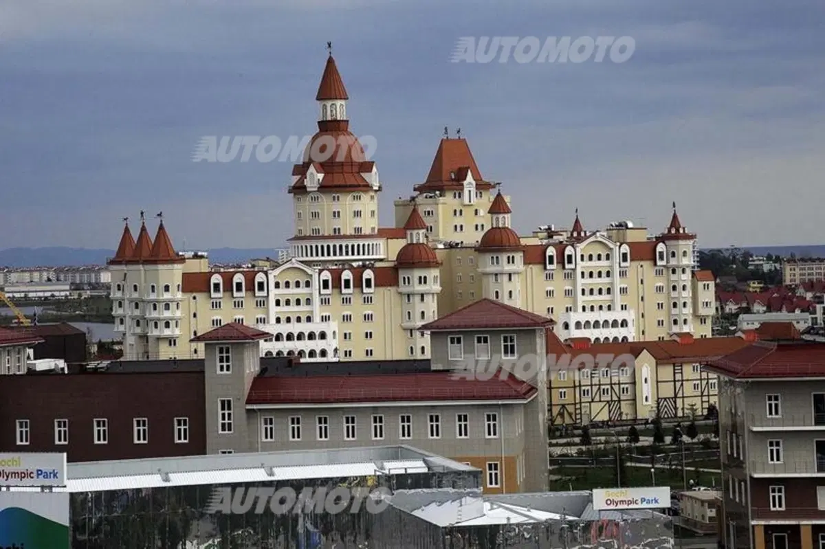 F1, Gp Russia 2015: pole per Rosberg. Quarto Vettel (7)