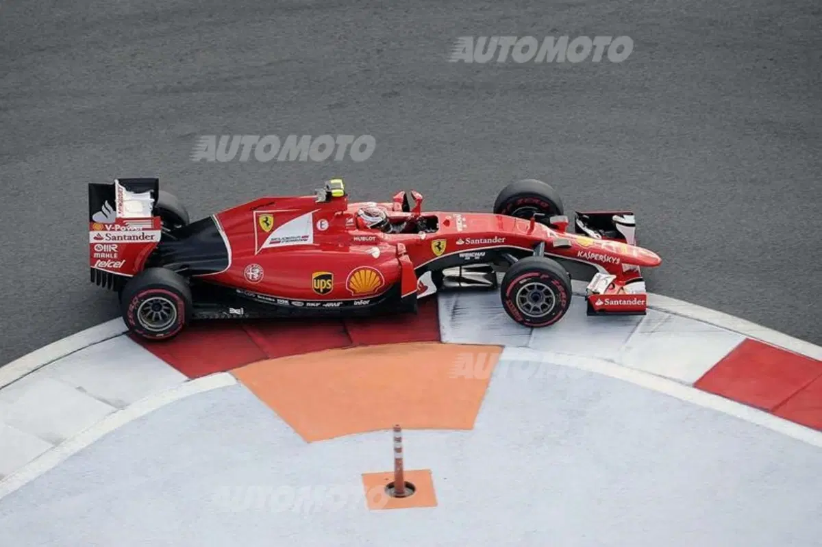 F1, Gp Russia 2015: pole per Rosberg. Quarto Vettel (27)