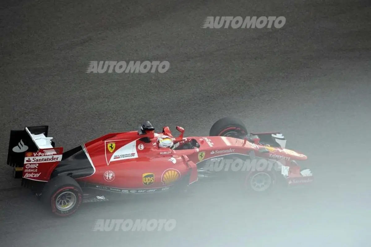 F1, Gp Russia 2015: pole per Rosberg. Quarto Vettel (32)