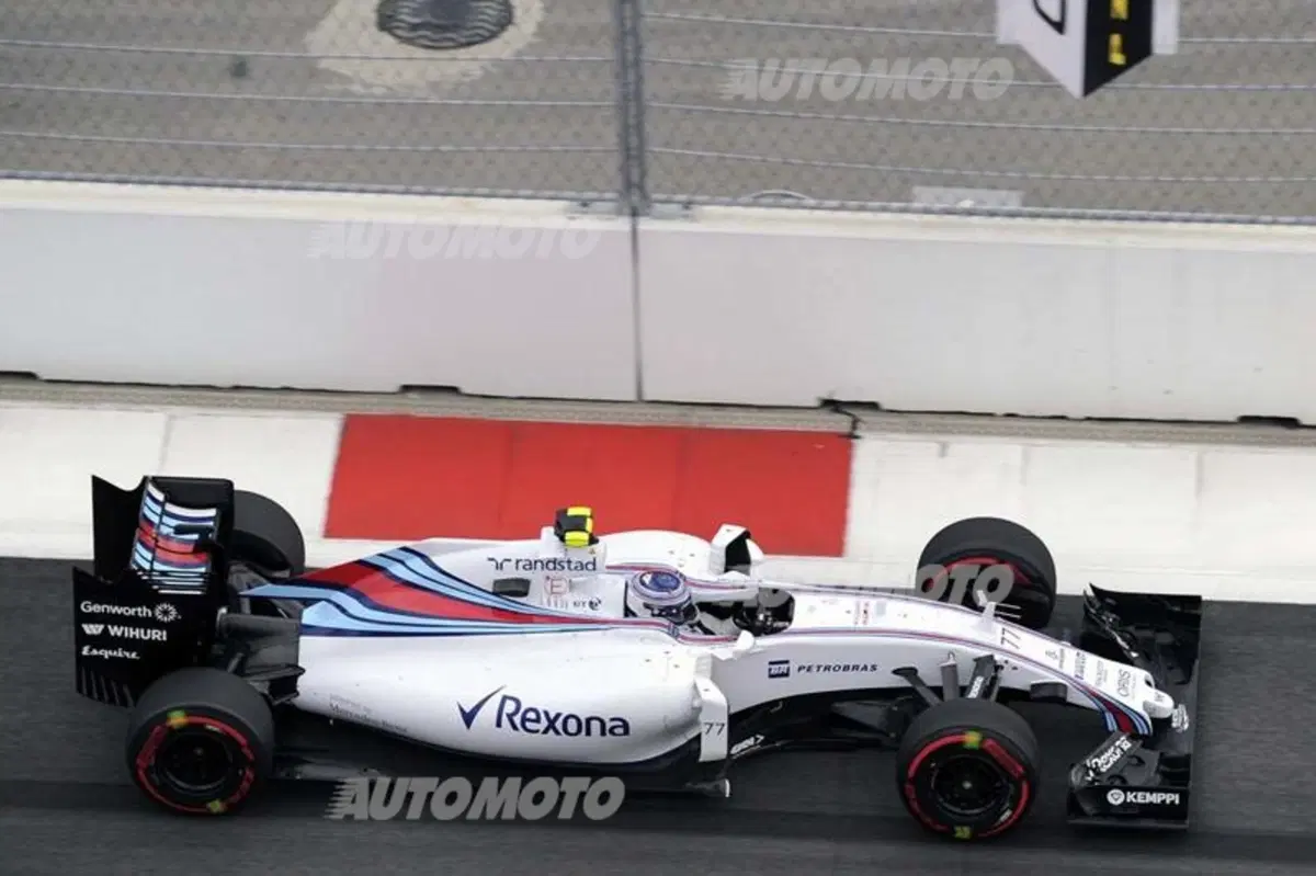F1, Gp Russia 2015: pole per Rosberg. Quarto Vettel (33)
