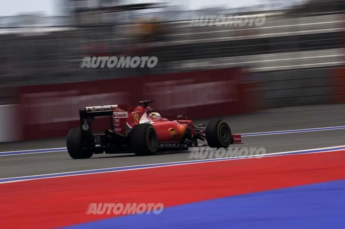 F1, Gp Russia 2015: pole per Rosberg. Quarto Vettel (41)