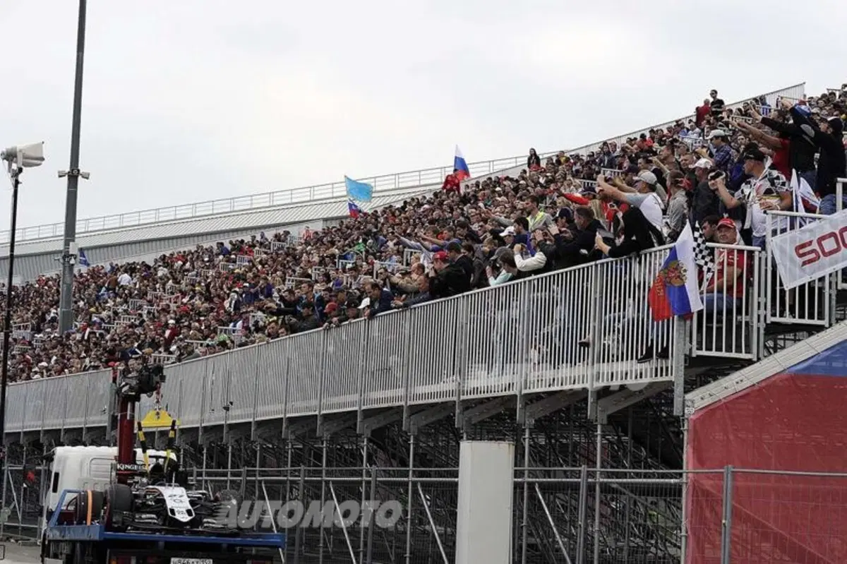 F1, Gp Russia 2015: Raikkonen, Iceman non è più così glaciale (12)