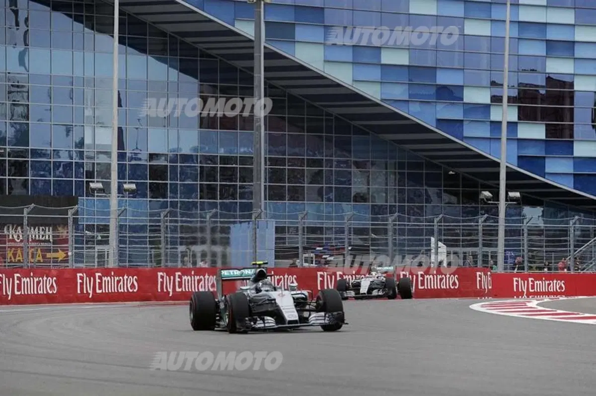 F1, Gp Russia 2015: Raikkonen, Iceman non è più così glaciale (14)