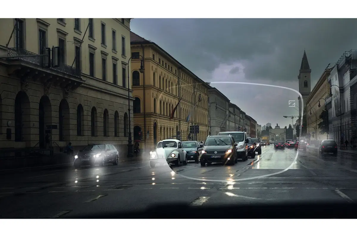 Zeiss DriveSafe: addio a riflessi, nebbia e pioggia (2)
