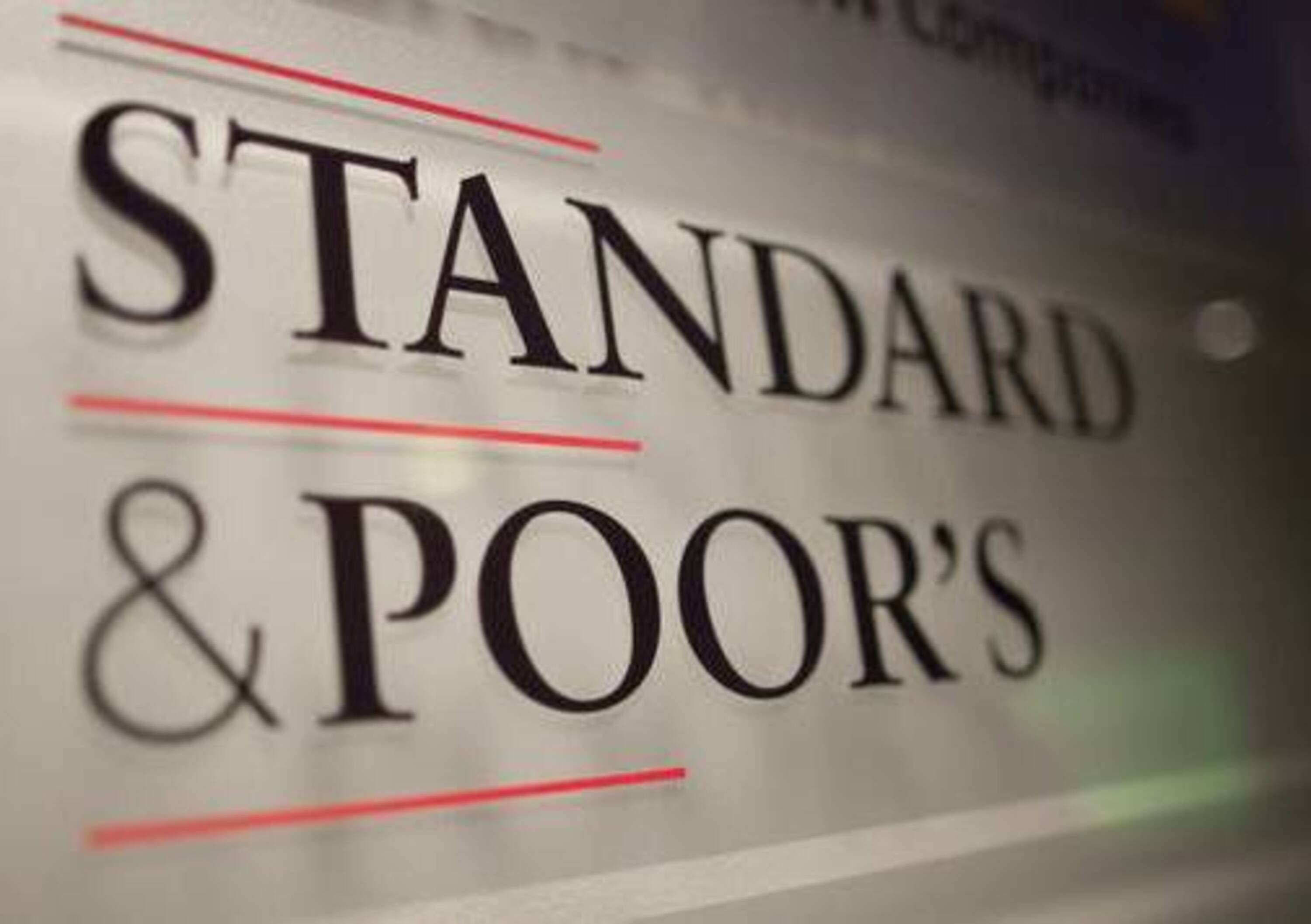 Standard &amp; Poor&#039;s taglia il rating delle azioni Volkswagen