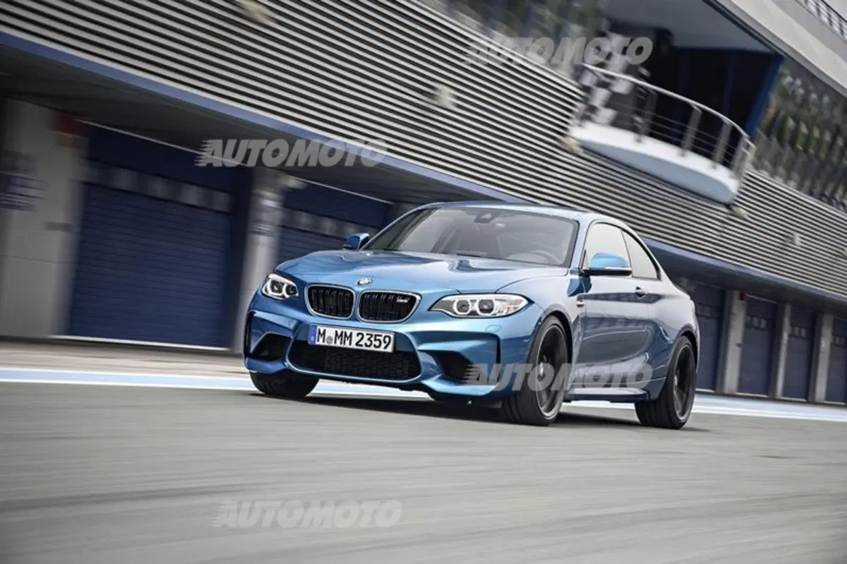 BMW M2: 370 CV di puro godimento (3)