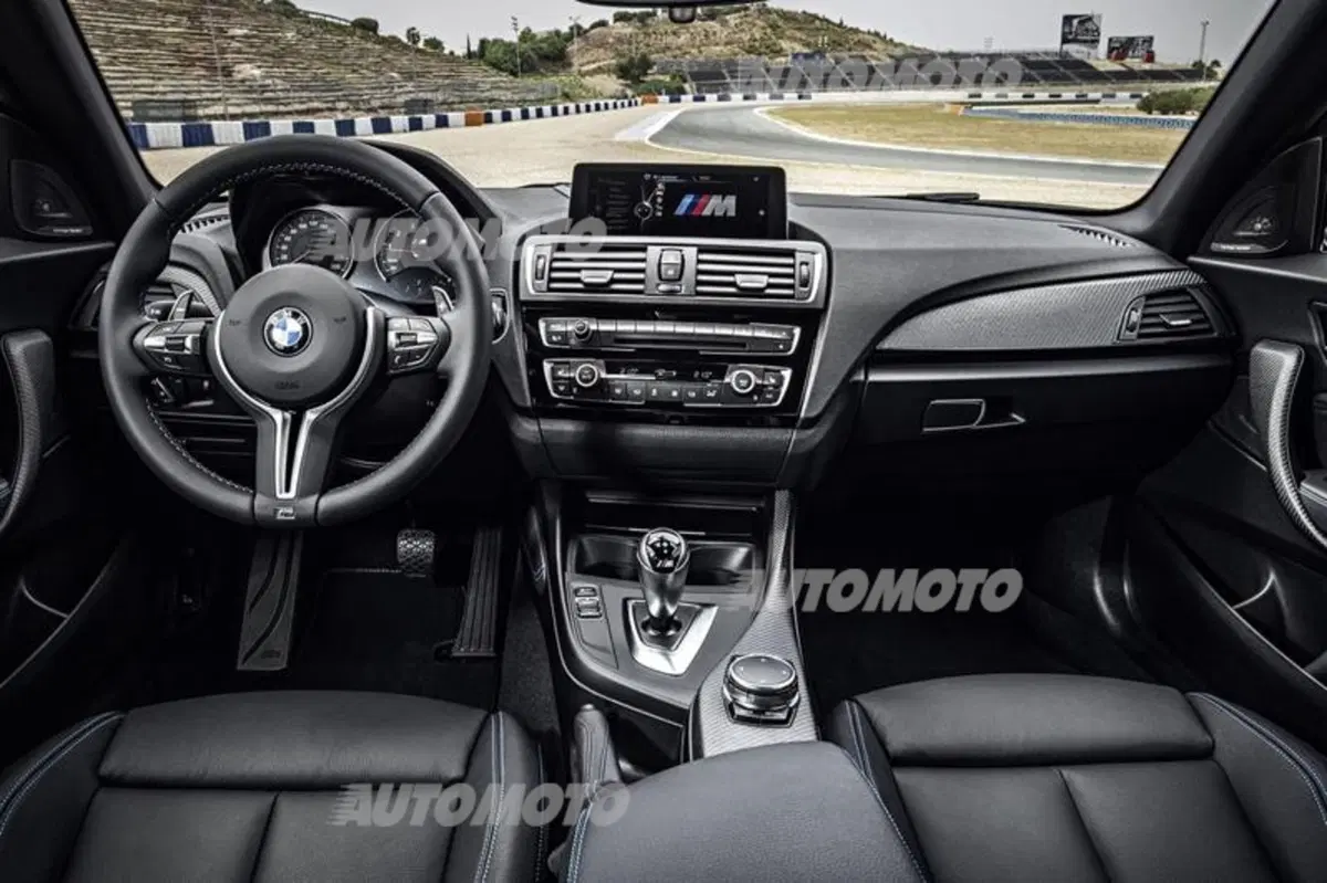 BMW M2: 370 CV di puro godimento (31)