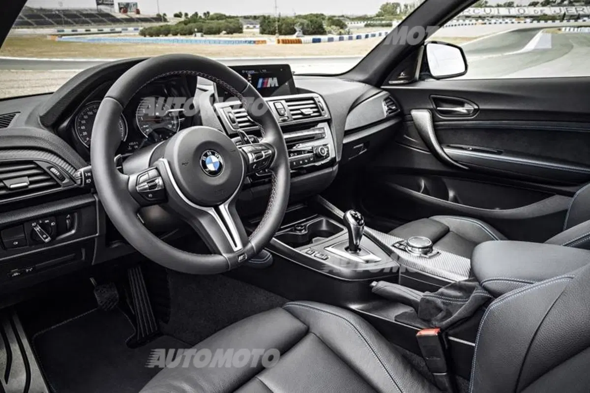 BMW M2: 370 CV di puro godimento (34)