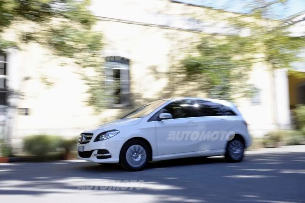 #IoSonoElettrica: Mercedes Classe B Electric Drive in giro per l’Italia