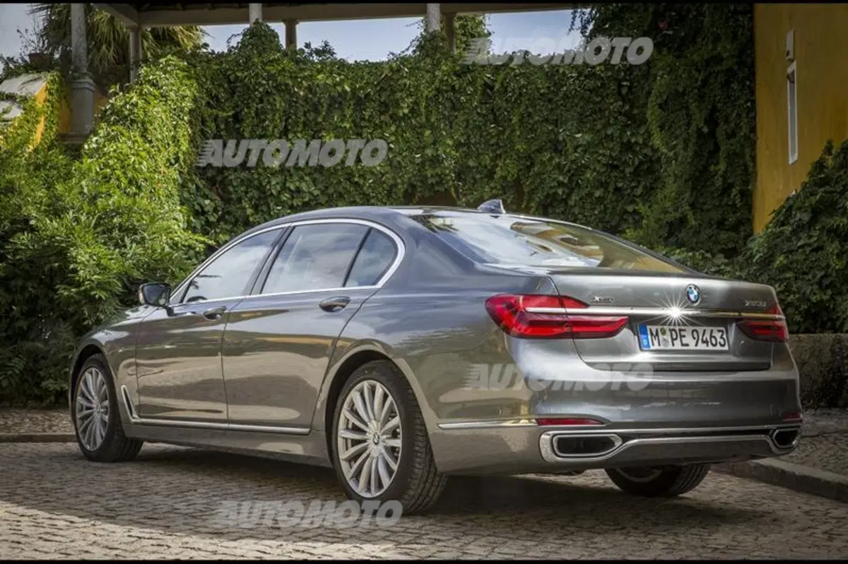 Nuova BMW Serie 7: la video prova (9)