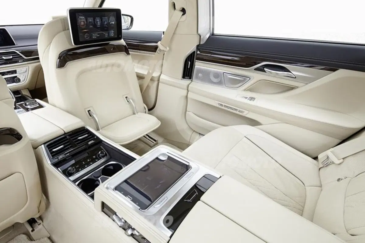 Nuova BMW Serie 7: la video prova (62)