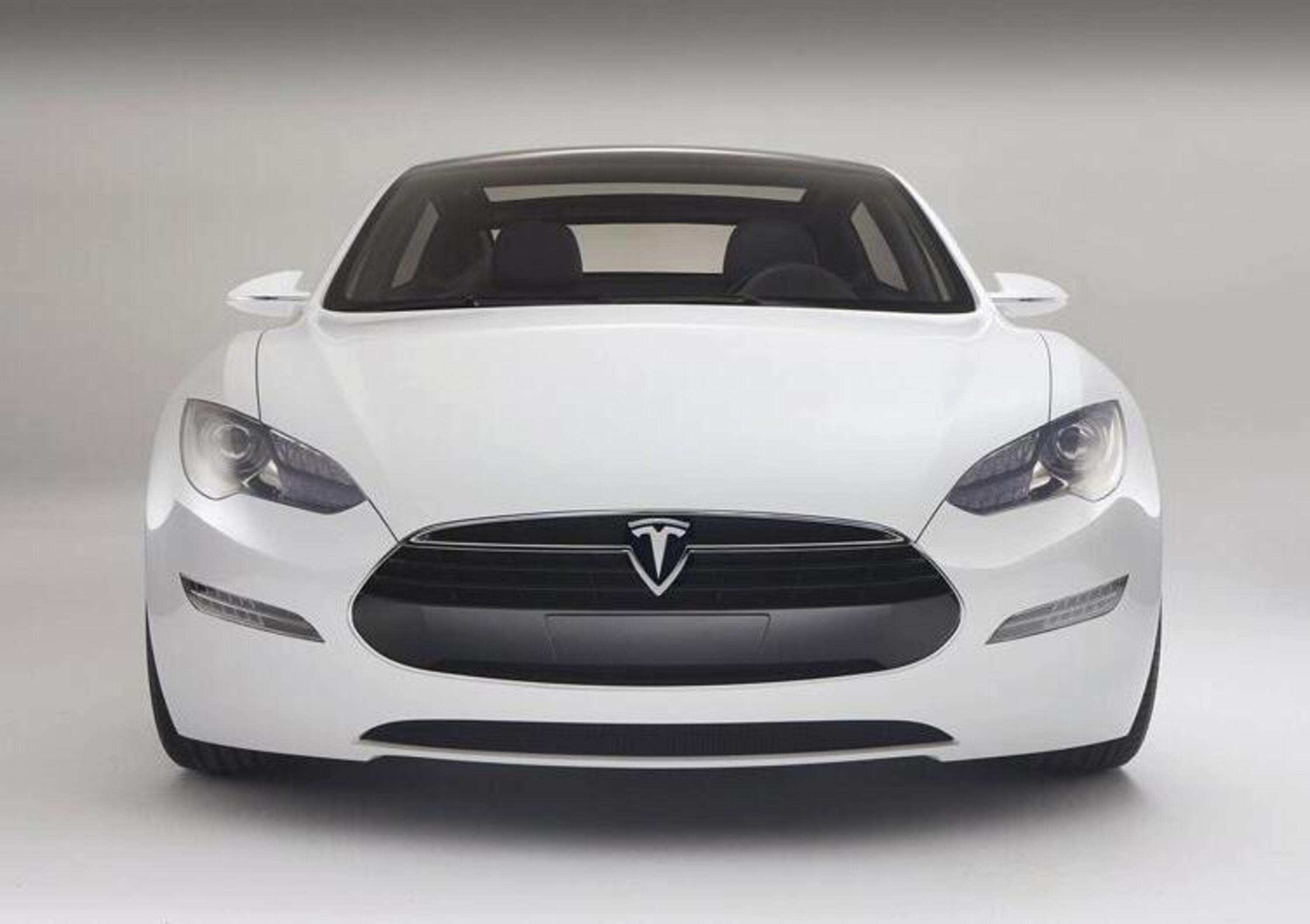 Tesla, con Autopilot la guida autonoma &egrave; (quasi) realt&agrave;