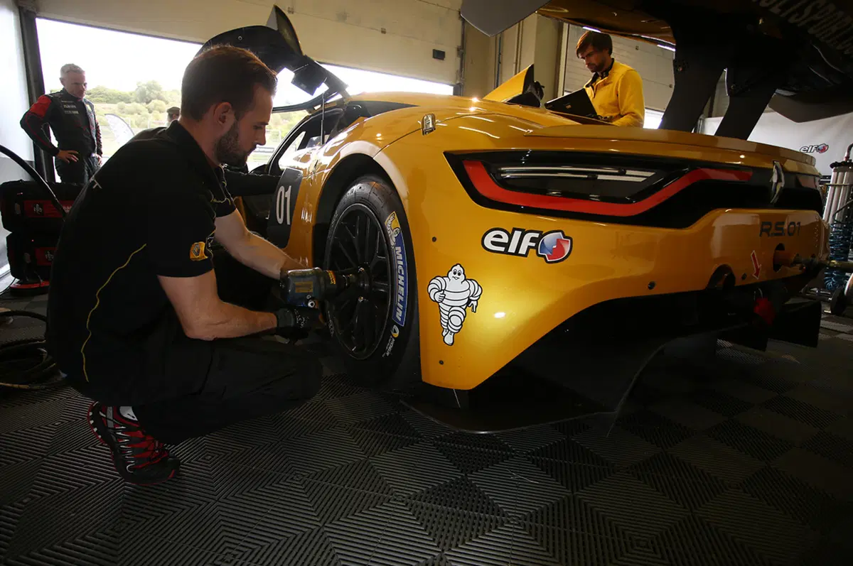 Renault R.S. 01 (35)