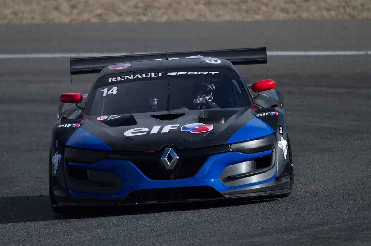 Renault R.S. 01 (59)