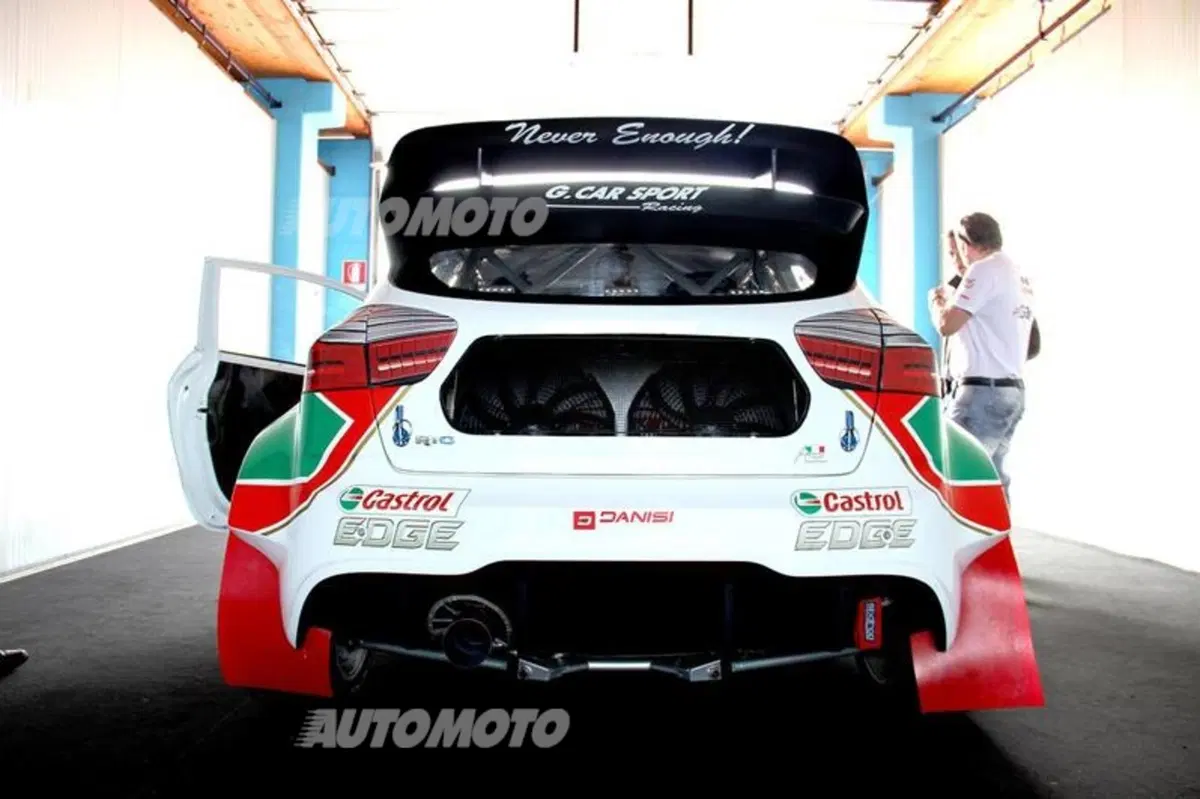 Kia Rio RX: Gigi Galli ci ha portato a fare un giro full gas [Video] (5)