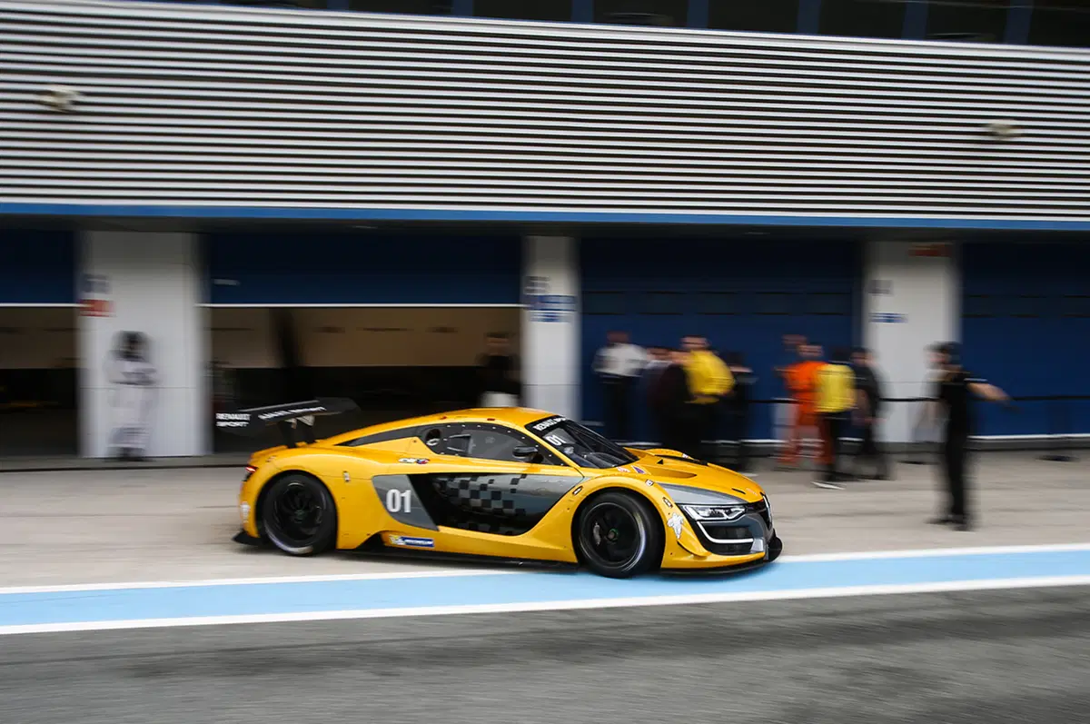Jean-Pascal Dauce, Renault Sport: «Lanciare la R.S. 01 in GT3? Perché no?» (2)