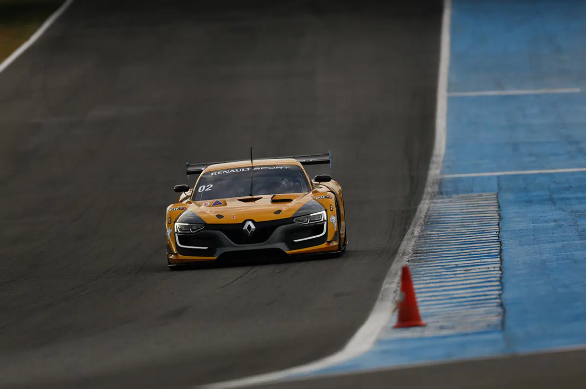 Jean-Pascal Dauce, Renault Sport: «Lanciare la R.S. 01 in GT3? Perché no?» (35)
